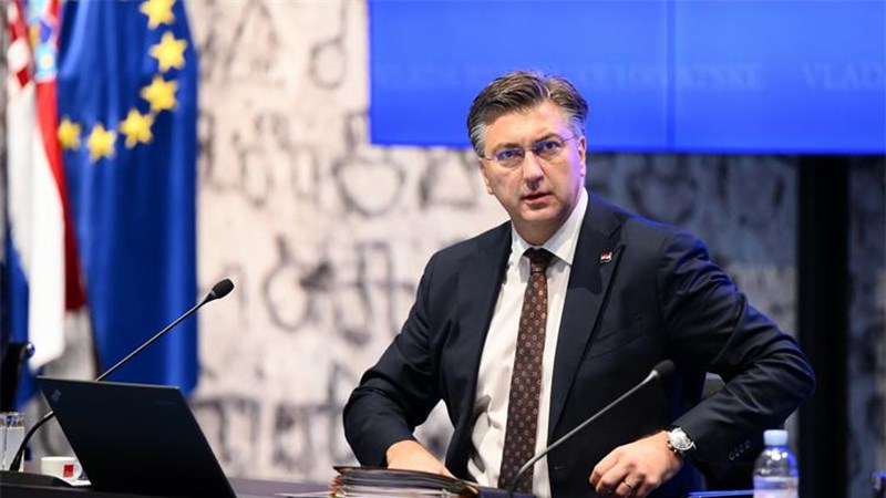Plenković: Zakon o hrvatskom jeziku osigurat će dragocjenu vrijednost jezika jer kroz njega progovara identitet naroda